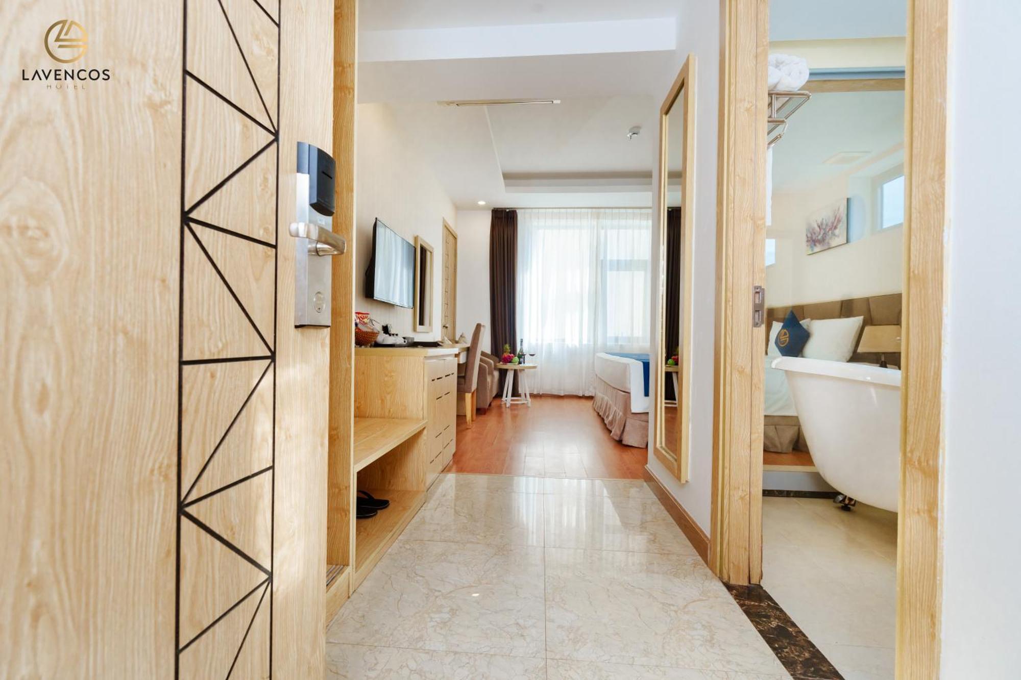 Lavencos Hotel Da Nang Buitenkant foto