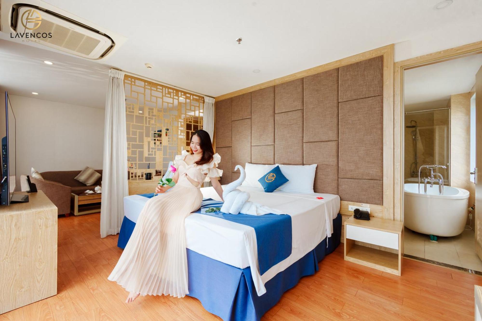 Lavencos Hotel Da Nang Buitenkant foto
